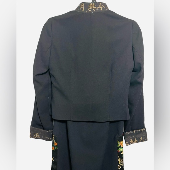 TAPP Black Asian Design Two Piece Blazer and Slit Skirt Set Size Small & Size 8 - Picture 15 of 16